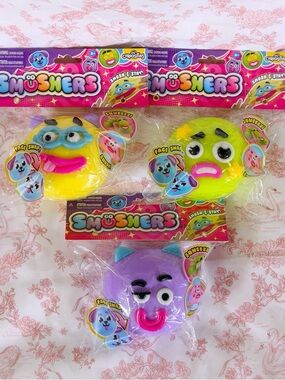 Viral 3 Squishy Smushers Toy Bundle